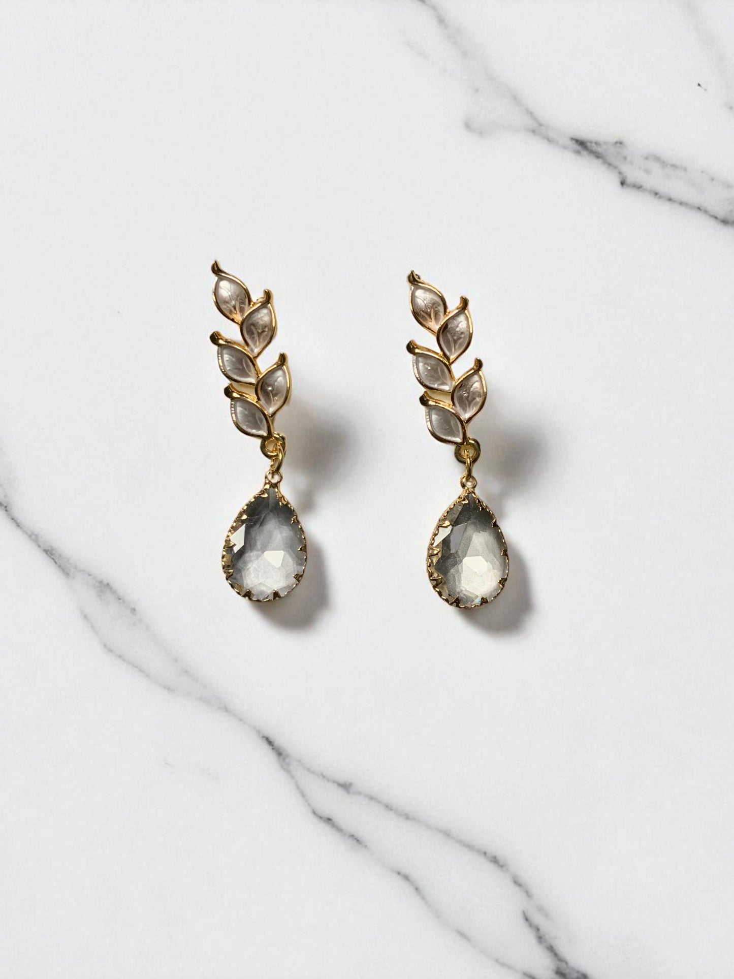 GOLD LEAF DROP EARRINGS