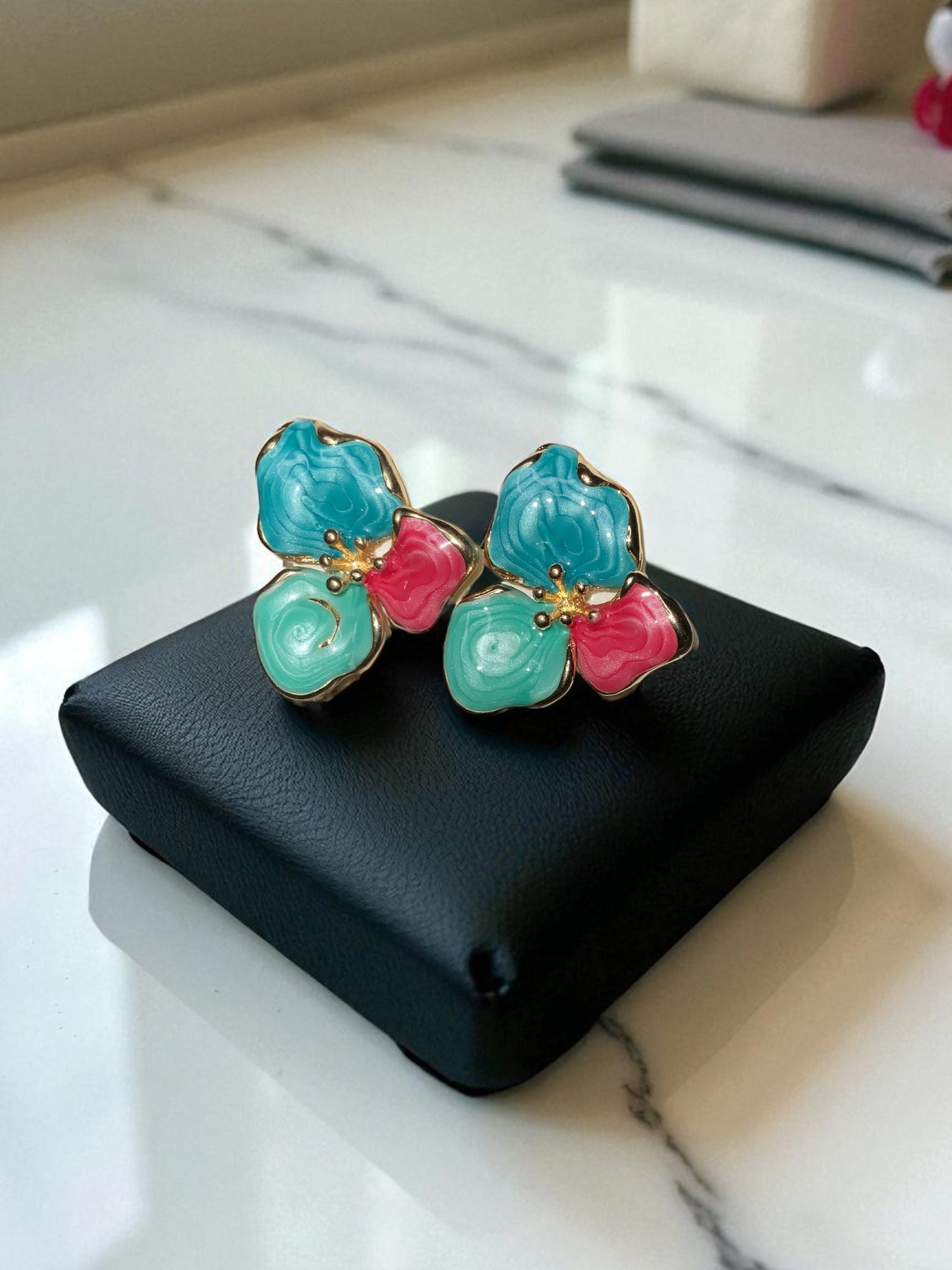 PETAL GARDEN ENAMEL STUD EARRINGS