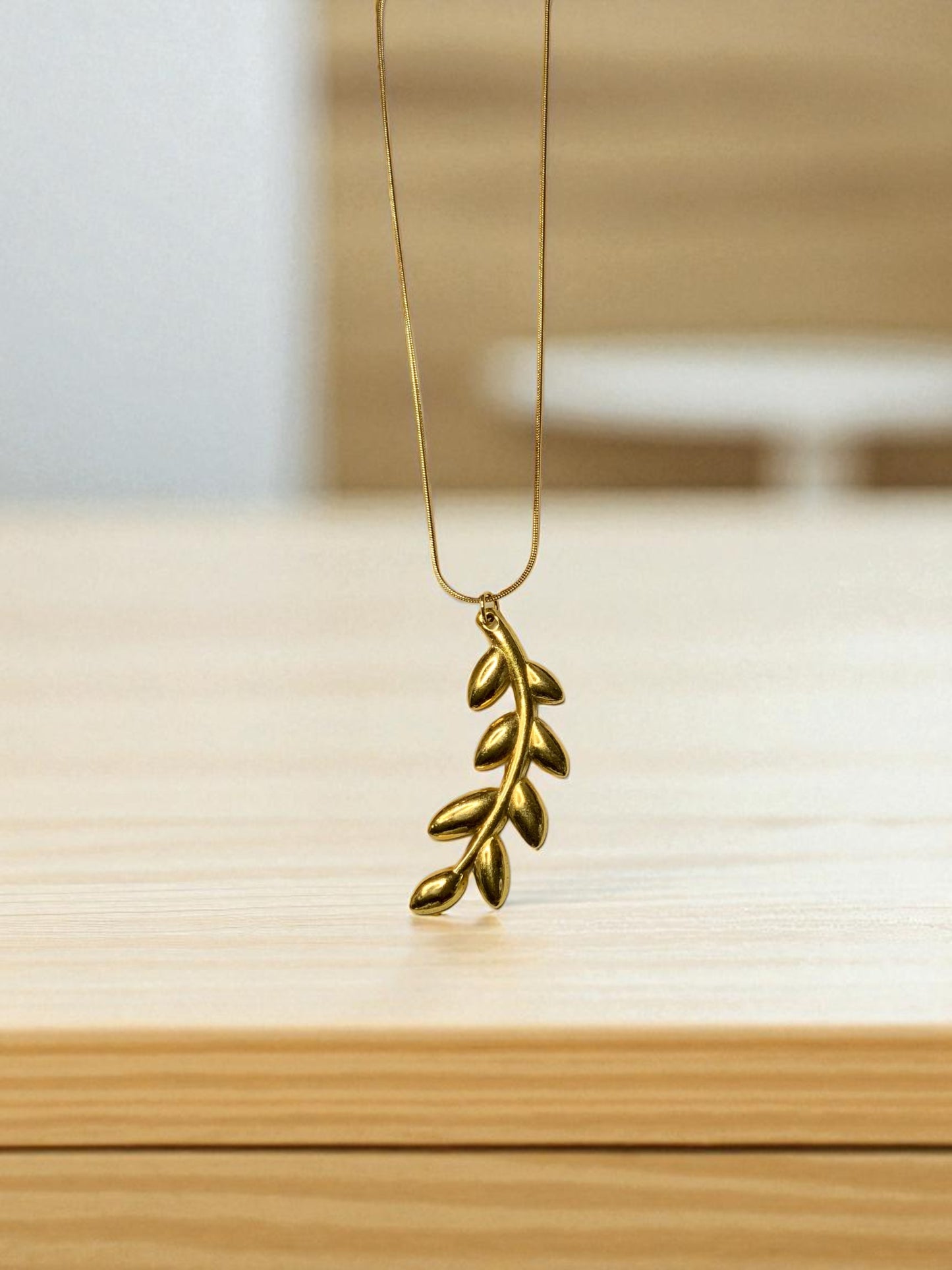 GOLDEN OLIVE LEAF PENDANT NECKLACE