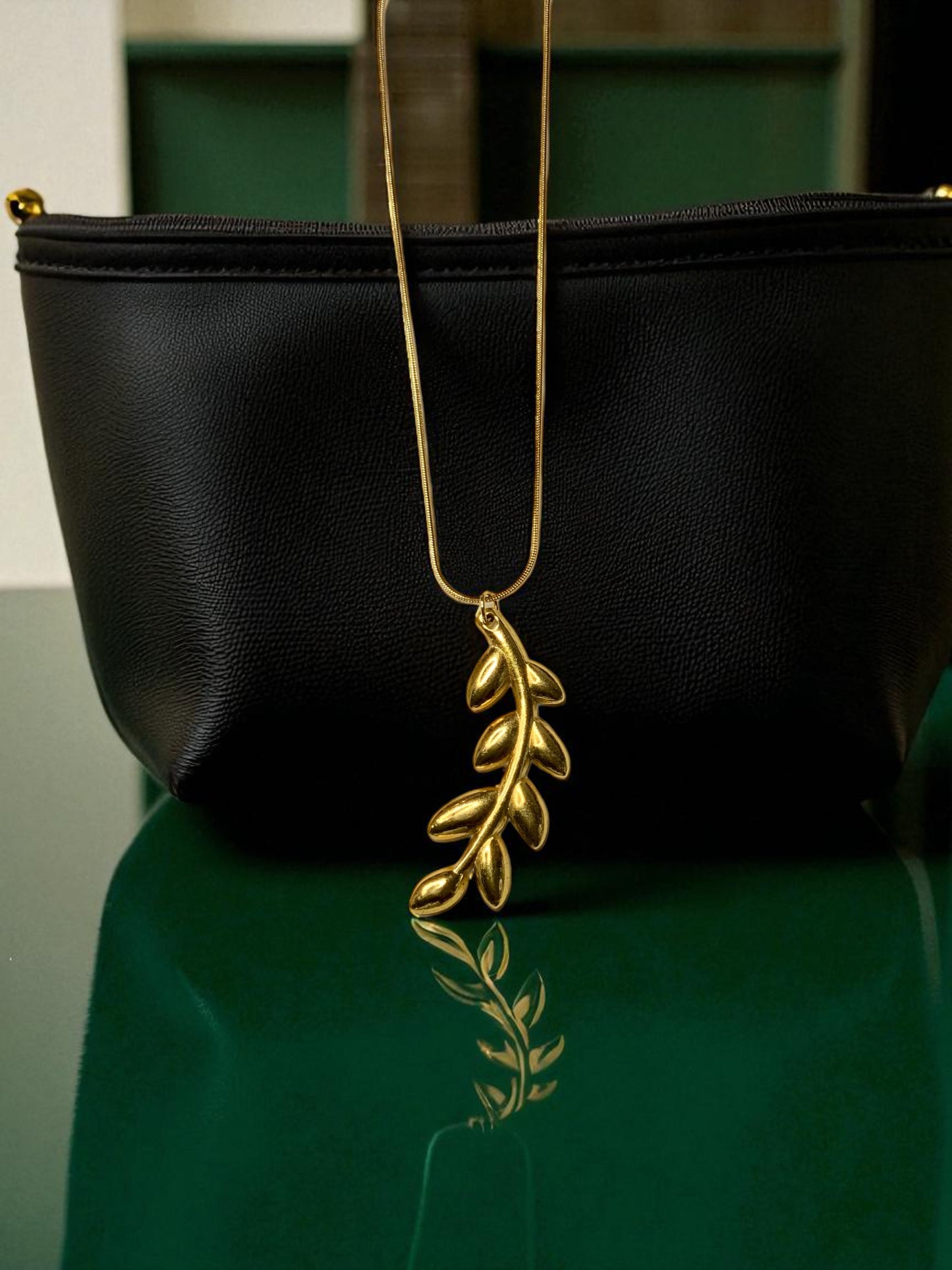 GOLDEN OLIVE LEAF PENDANT NECKLACE
