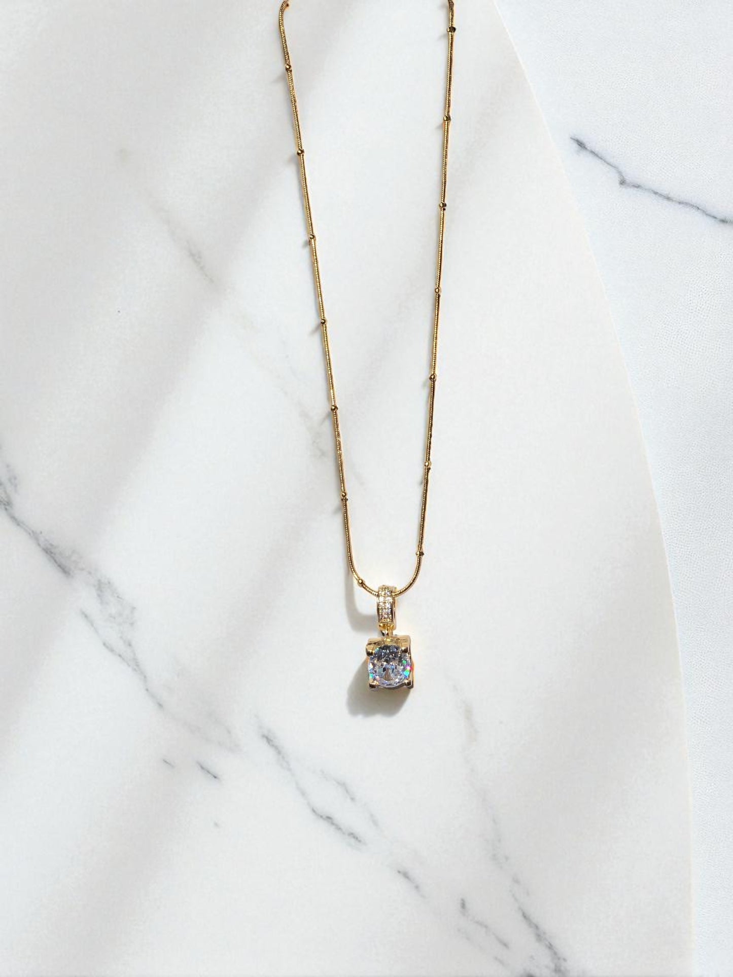 RADIANT CUT SOLITAIRE PENDANT NECKLACE