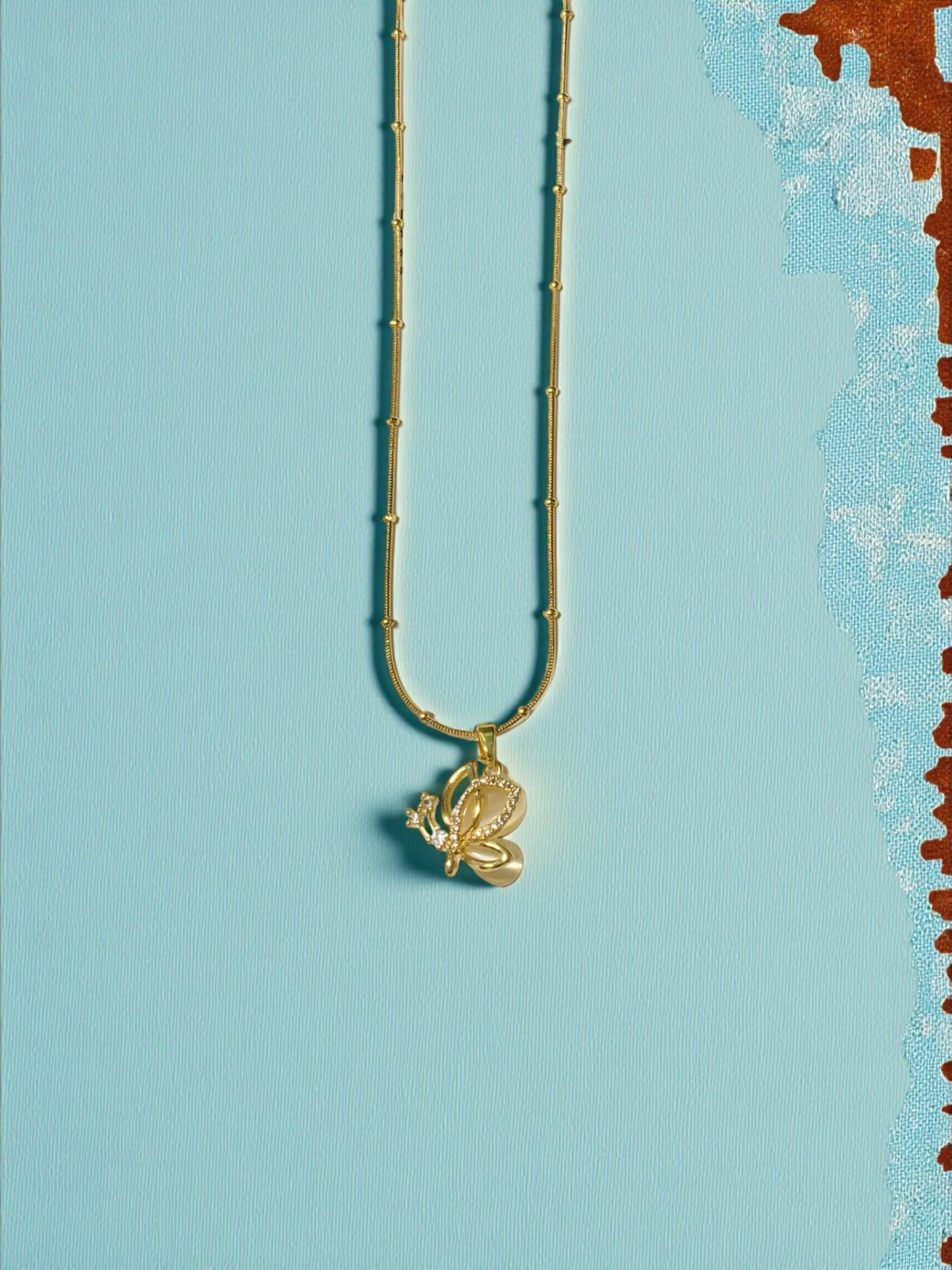 BUTTERFLY PENDANT NECKLACE