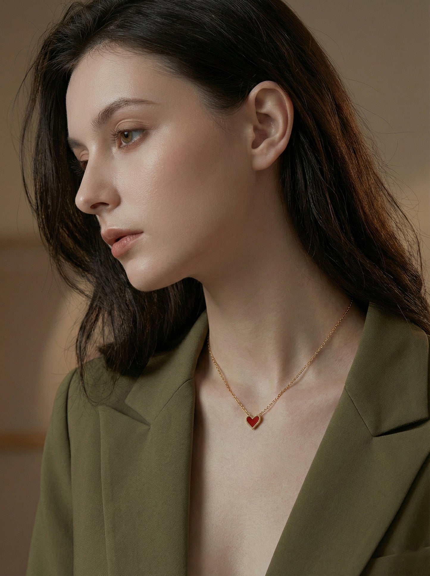 HEART PENDANT NECKLACE