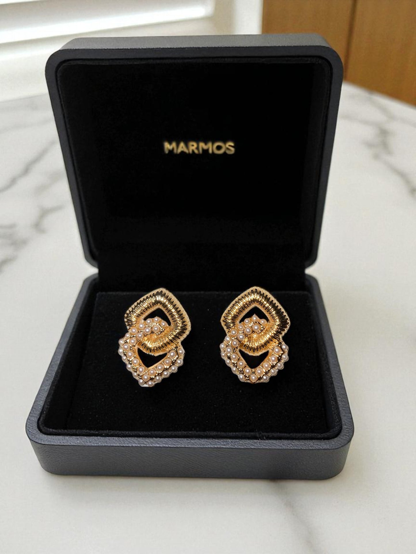 GOLD & PEARL EARRINGS