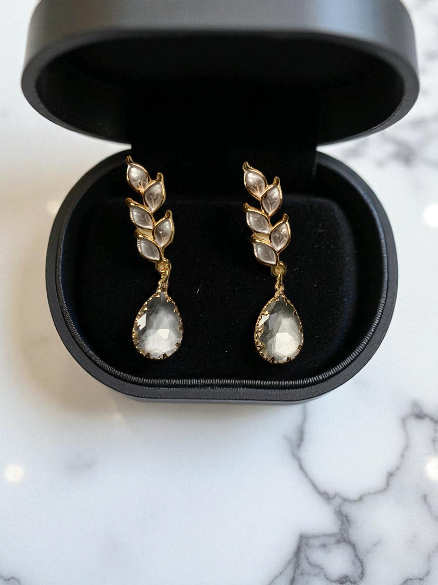 GOLD LEAF DROP EARRINGS