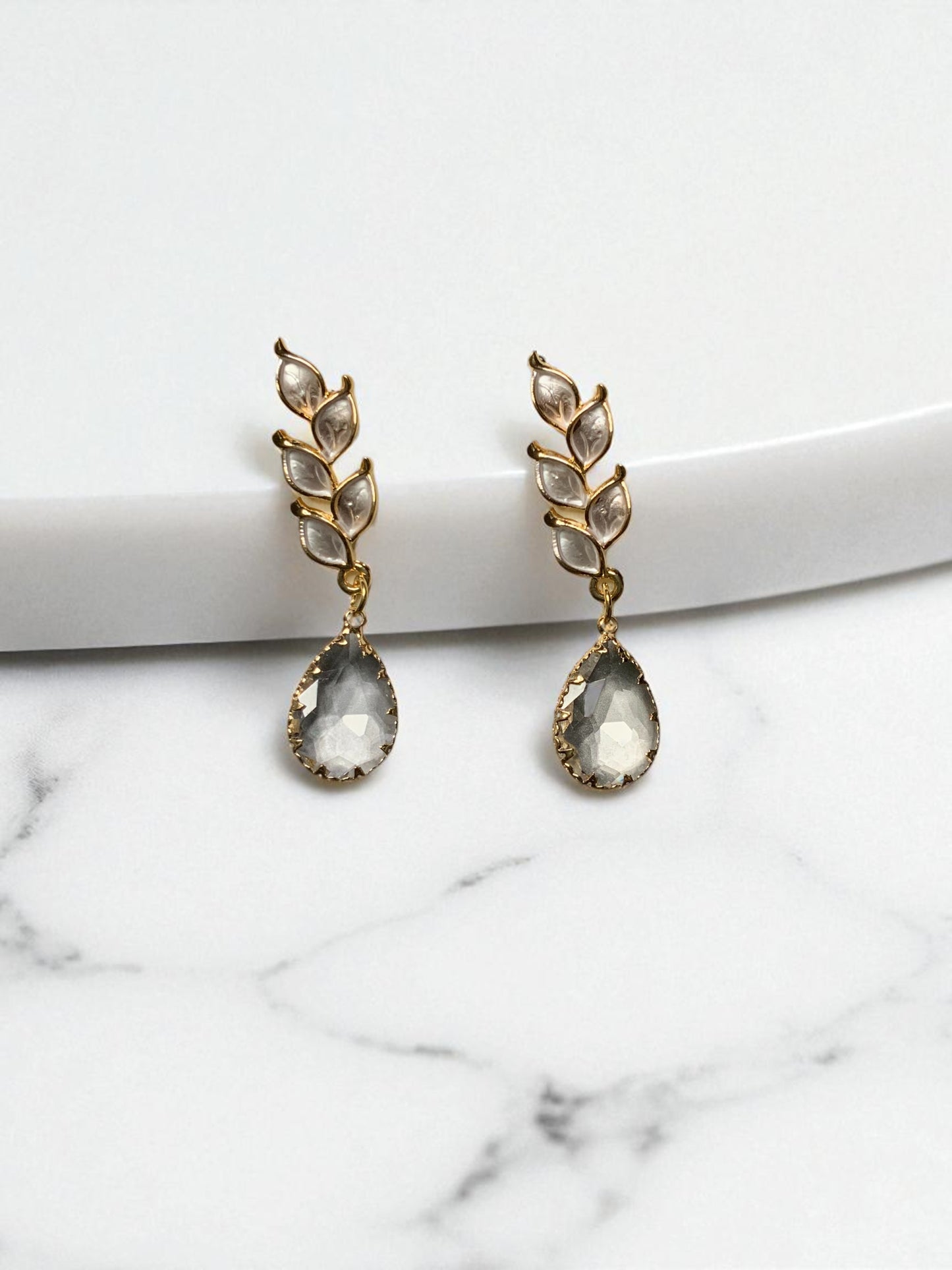 GOLD LEAF DROP EARRINGS