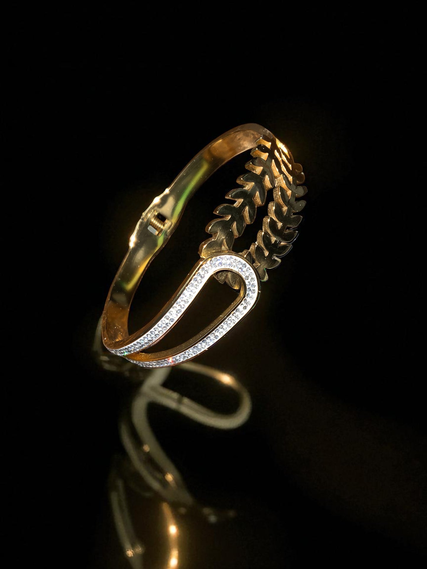 GOLDEN FERN EMBRACE CZ BANGLE BRACELET