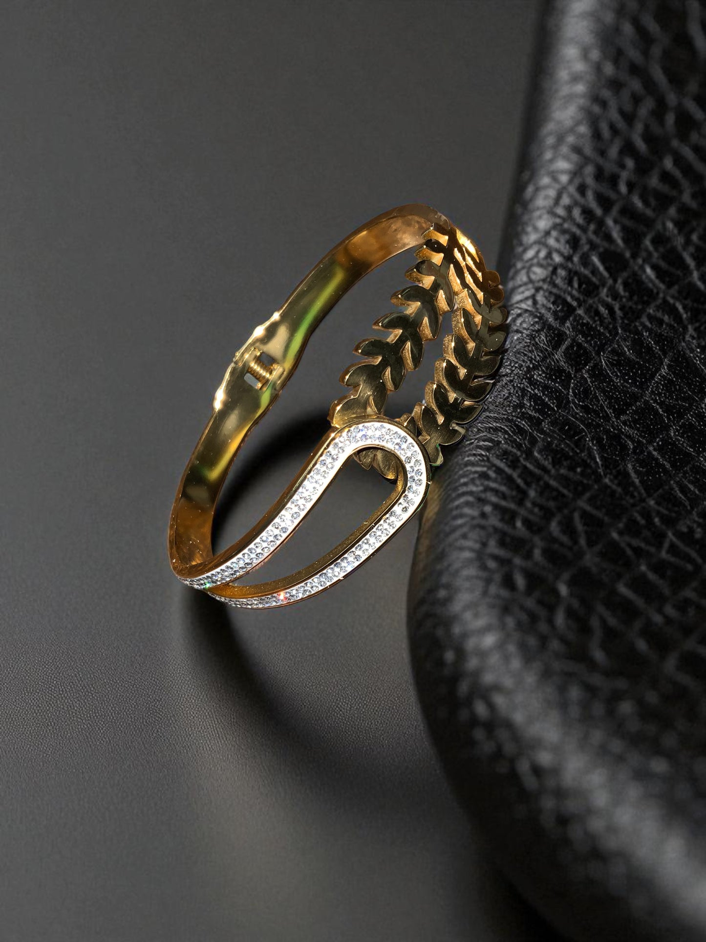 GOLDEN FERN EMBRACE CZ BANGLE BRACELET