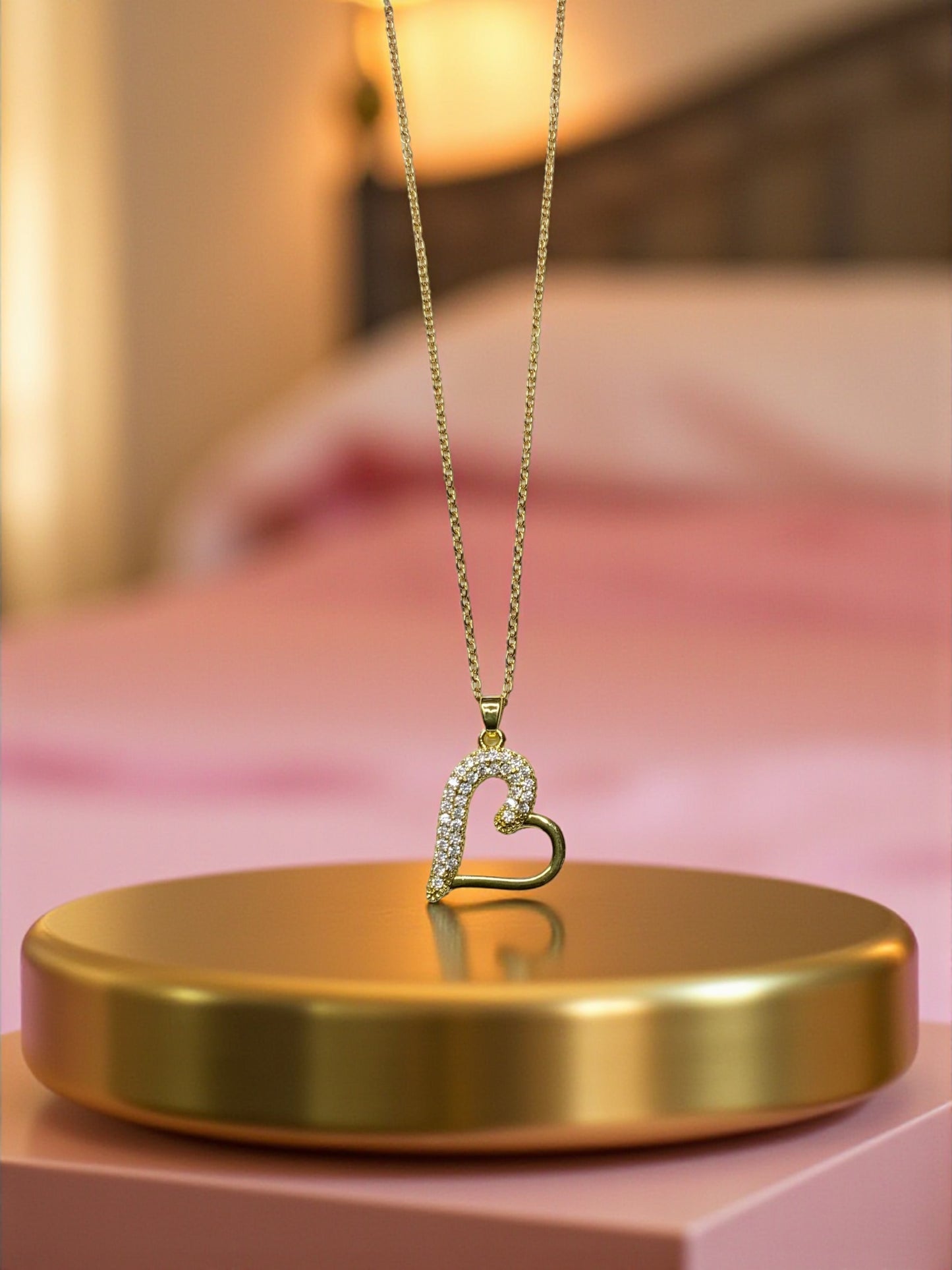 ASYMMETRICAL HEART PENDANT NECKLACE