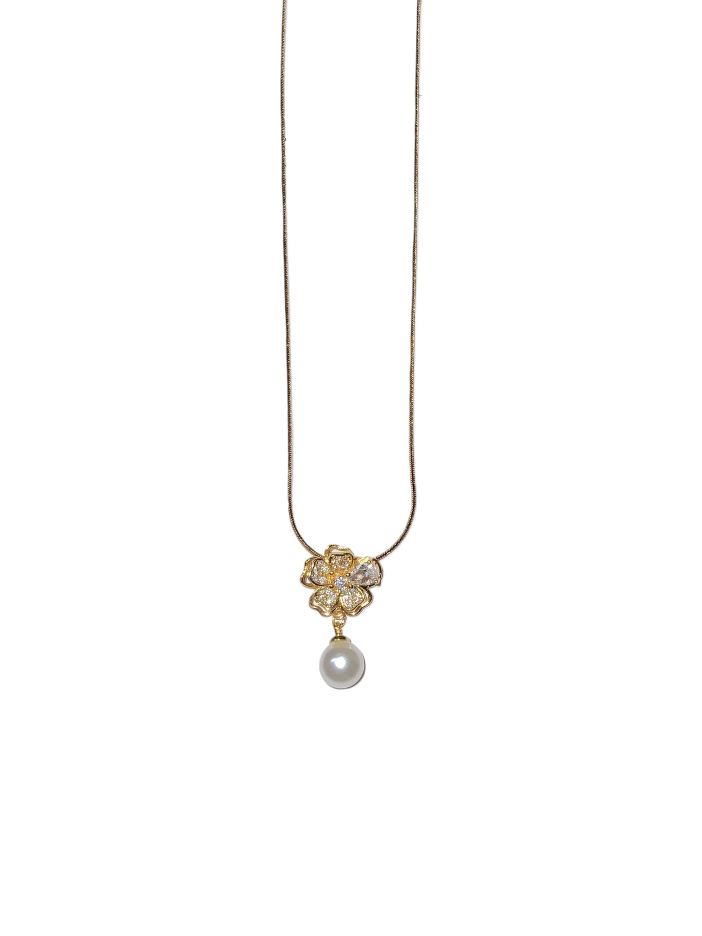 BLOSSOM PEARL DROP NECKLACE
