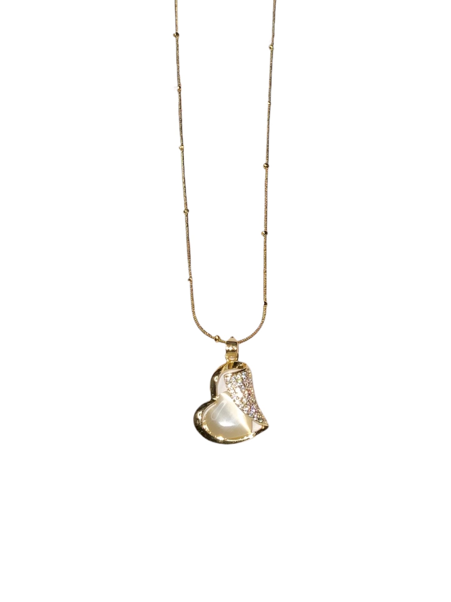 GOLDEN HEART PENDANT NECKLACE