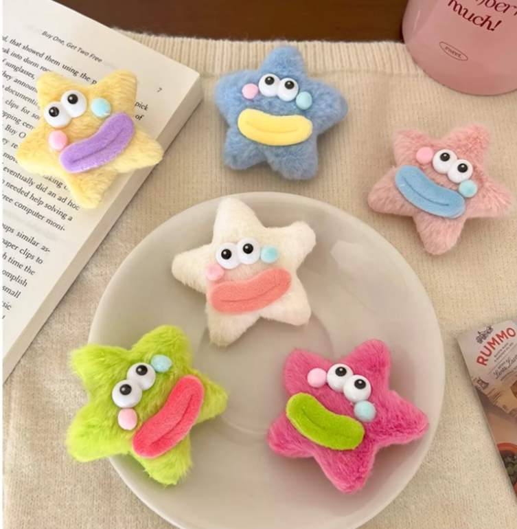 GIRLY HEART PLUSH DUCKBILL CLIP