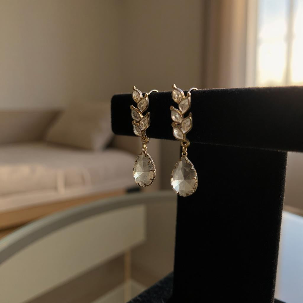 GOLD LEAF DROP EARRINGS