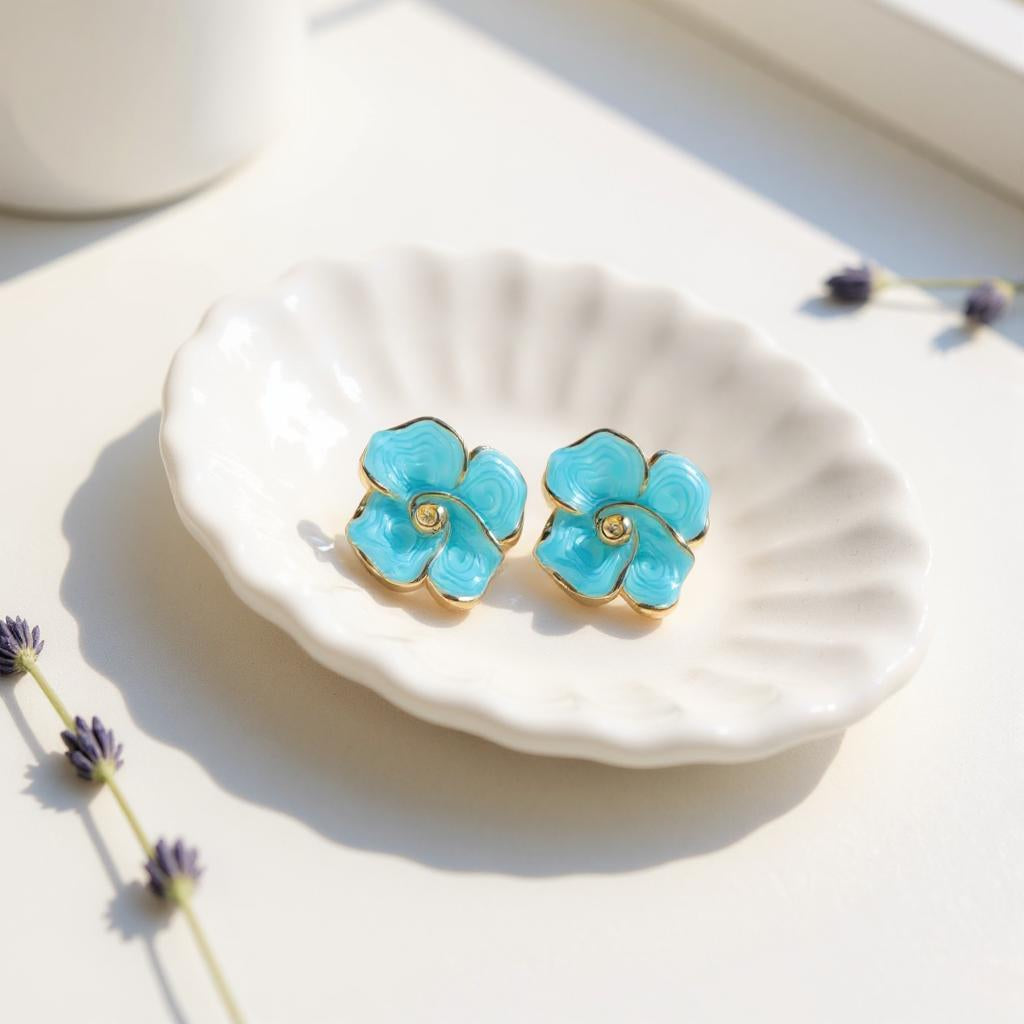 IVORY BLOOM ENAMEL FLOWER STUD EARRINGS