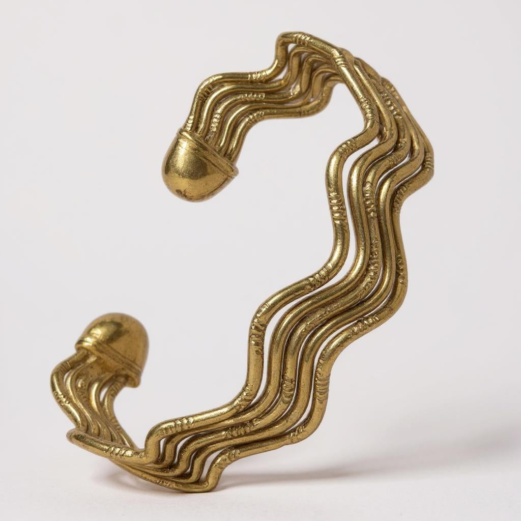 GOLDEN WAVE TEXTURED OPEN CUFF